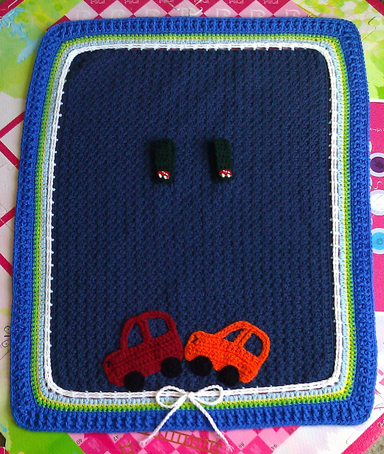 Ravelry Basic Car Seat Tent pattern by Maria Vazquez