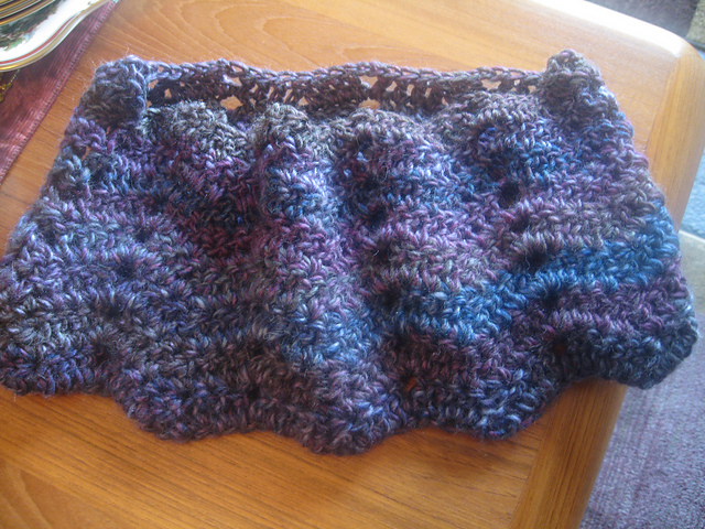 Rippled Cowl