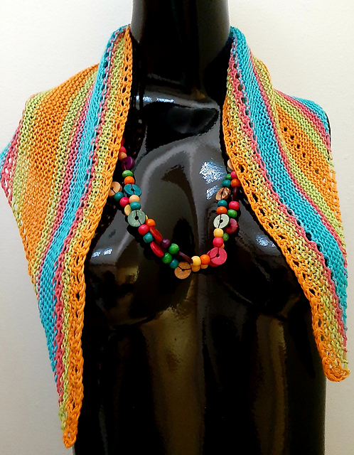 Garter and Eyelet Scarflette