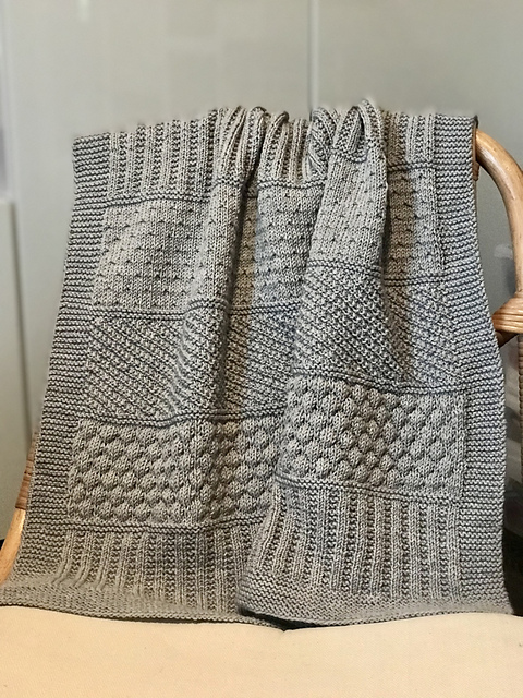 Novemberbaby Blanket