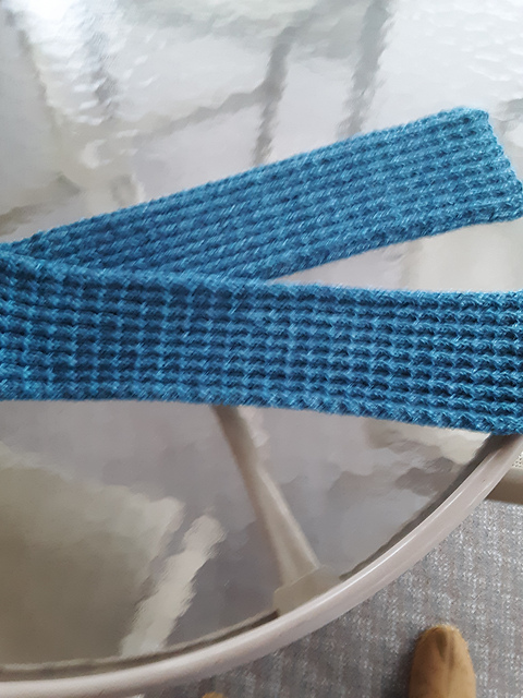 4 row reversible scarf
