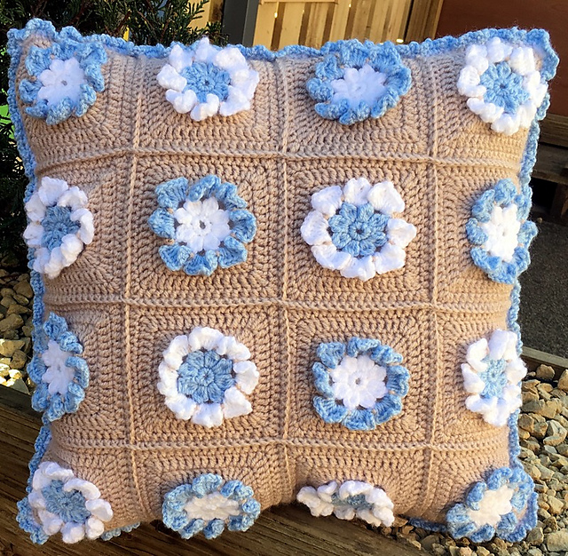Cushion Cover with 3D flowers