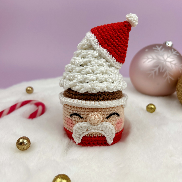 Santa Cupcake