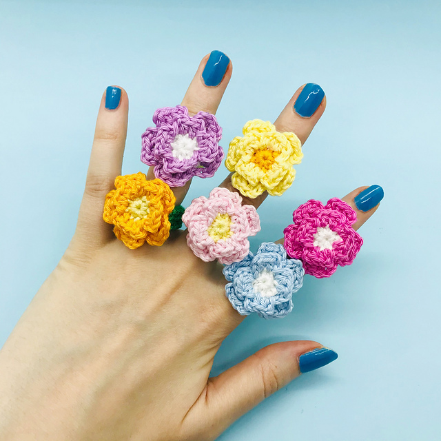 Flower ring