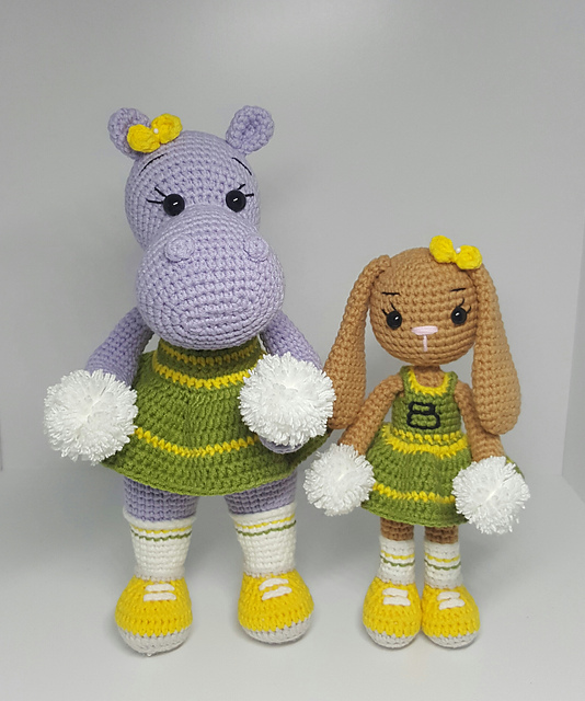 Amigurumi Cheerleaders hippo and bunny