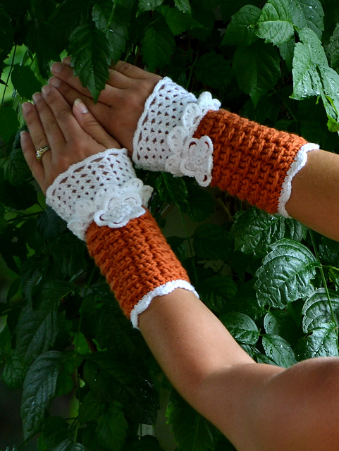 Layers of Lace Wristlets