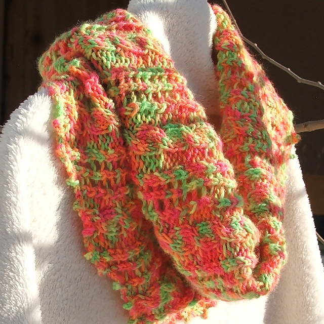 Fluo Cowl