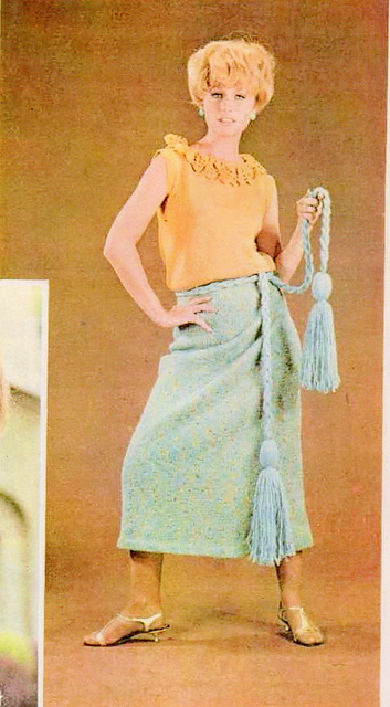 The Hostess Look: Tuck-In Top