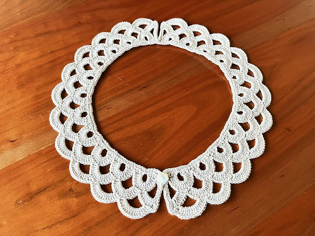 #09, #10 Scallop Collar