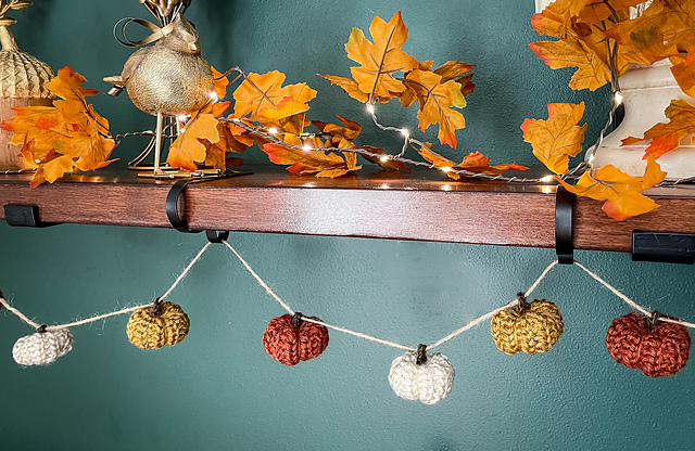 Farmhouse Mini Pumpkin Garland