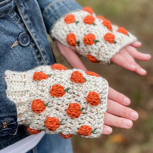 Pumpkin Patch Fingerless Gloves