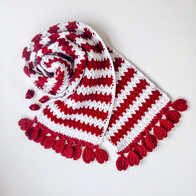 Hearts Aflutter Scarf