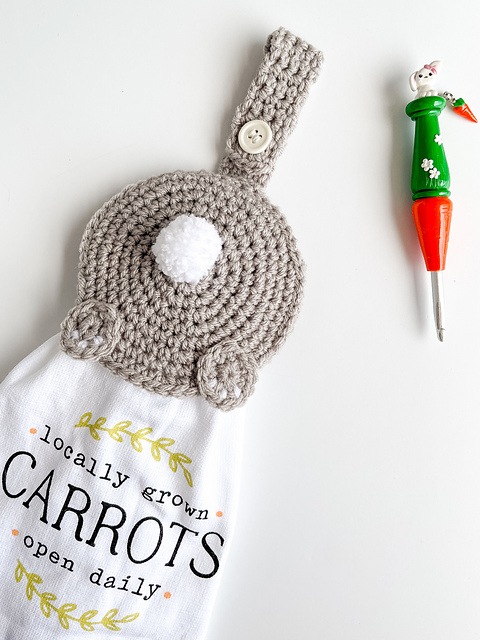 Bunny Bum Towel Topper