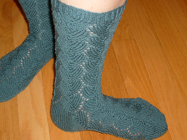 Shell Lace Socks