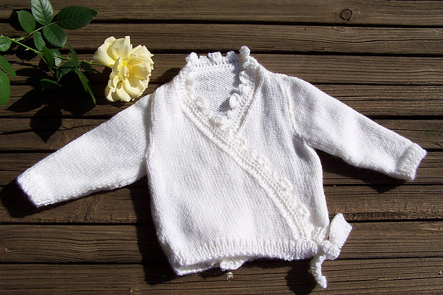Cross-Over / Scalloped Cardigan