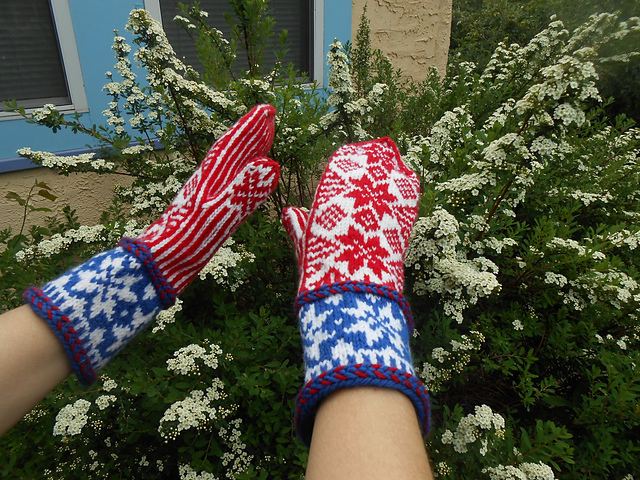 July Mittens