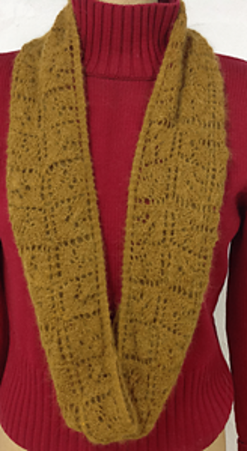 Sassafras Mobius Scarf