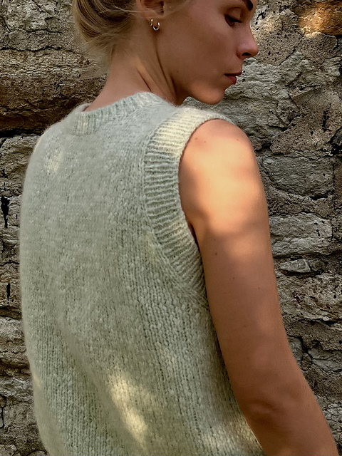 Ravelry: Mojito Vest pattern by Natalja Ledvanova