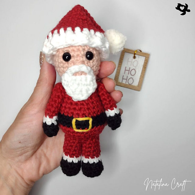 Santa Amigurumi