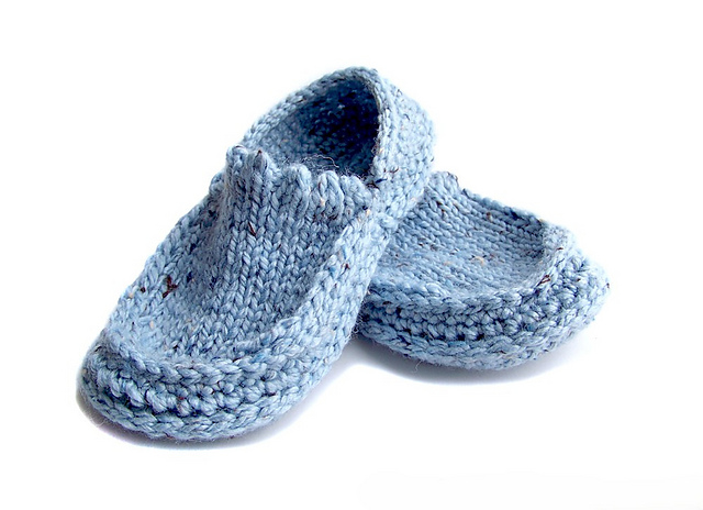 Ravelry: Moccasin Slippers pattern by Natalya1905