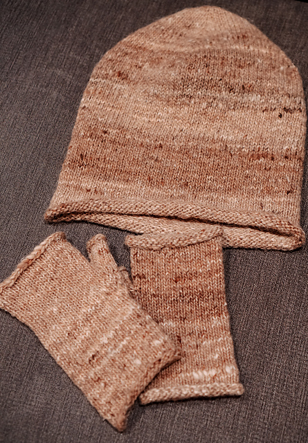 Rolled-Cuff Hat & Mitten Set