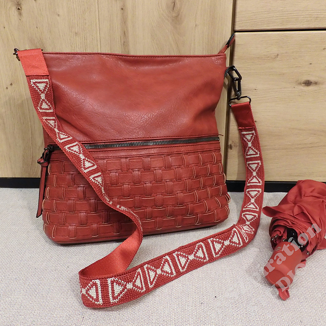 "Bows" bag strap