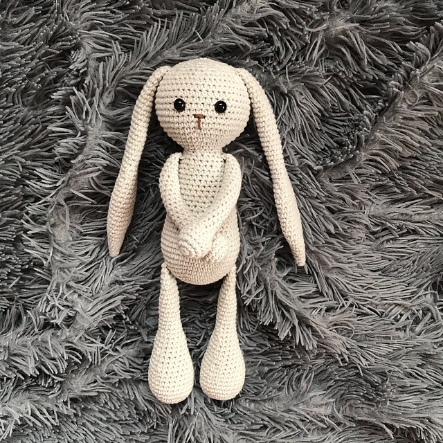 Ravelry: bunny with long ears pattern by Nadegda Zatenackaya