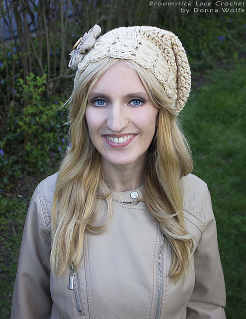 Broomstick Lace Slouchy Hat