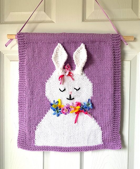 Ravelry Bunny Wall Hanging pattern by Frugal Knitting Haus