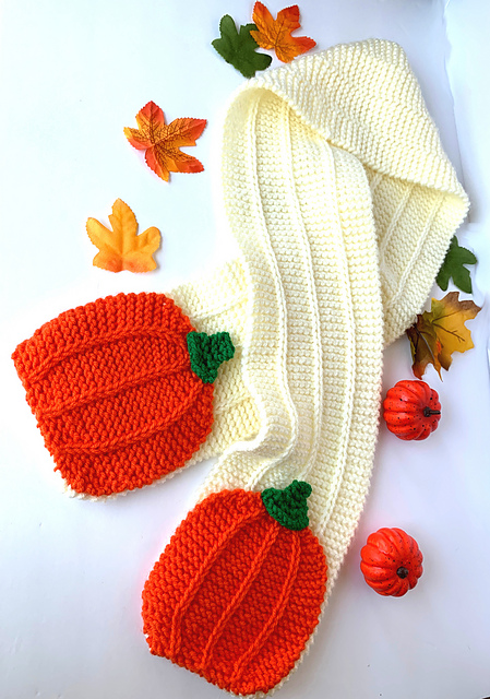 “Pumpkin Pockets” Scarf