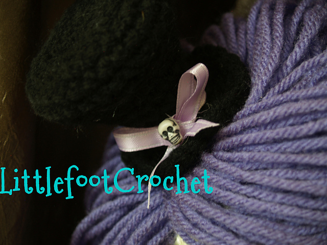 Whimsical Miniature Amigurumi Top Hat 