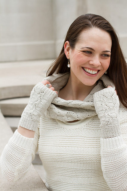 Greensboro Fingerless Mitts & Cowl Set