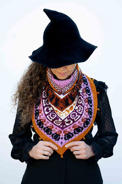Ravelry: Witch's Brew Cowl pattern by Stephanie Lotven