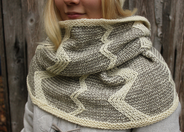 Finnsheep striped cowl