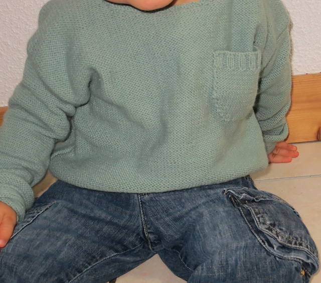 Brassière / pull bébé 092-T12-567