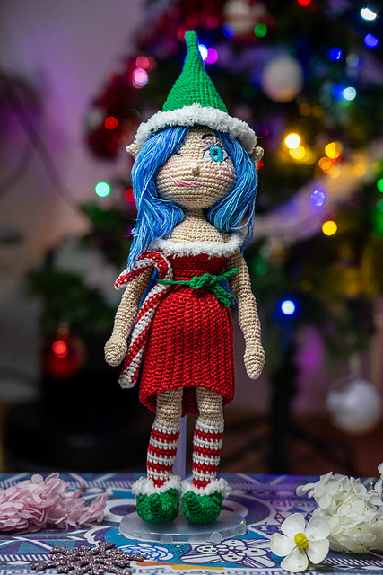 Sonja the Christmas Elf