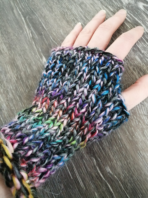 Easy Peasy Mittens
