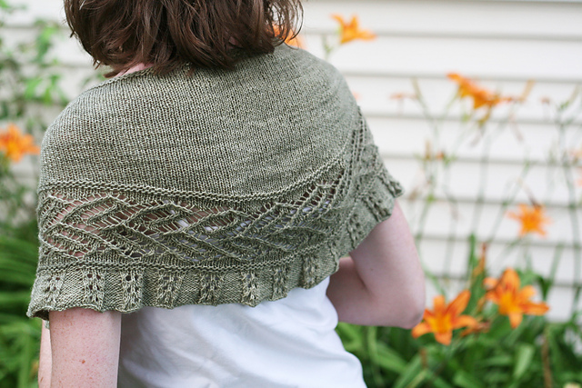 Madame Phelps Shawl / Shawlette