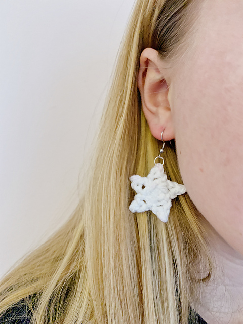 Mini Star Earring