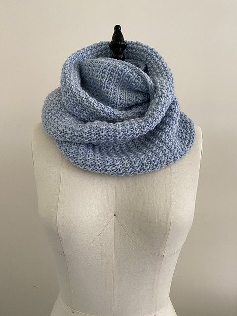 Ravelry: Commuter pattern by New Street Knitter