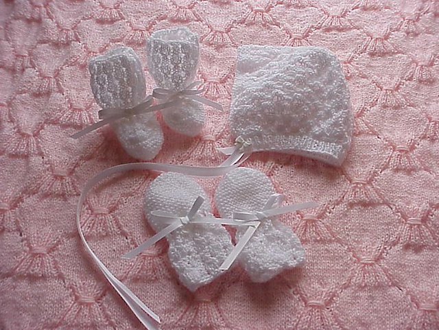 Lacy Hat Set