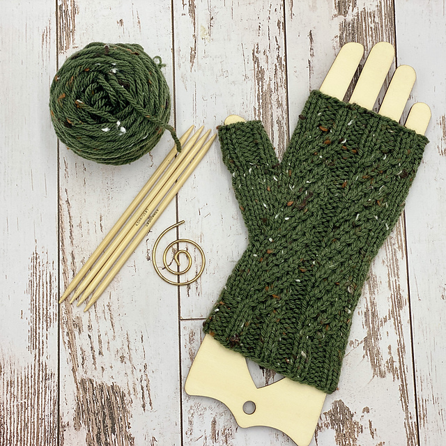 Blueberry Vineyard Mittens