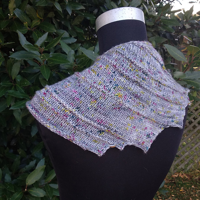 Bat Hug Shawlette