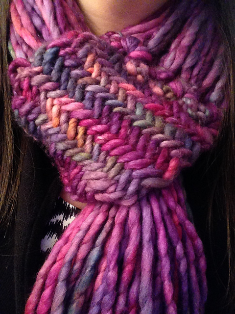 1 Hour Stringy Scarf