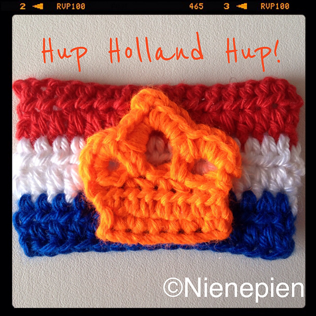 Broche Nederlandse vlag met kroontje