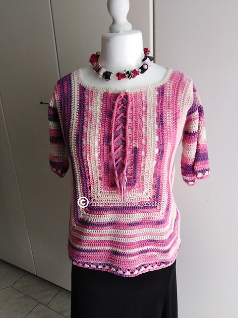 Blusa in Stile Etnico