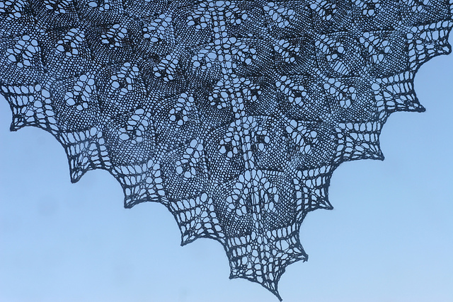 14 Stitch Arrowhead Edging