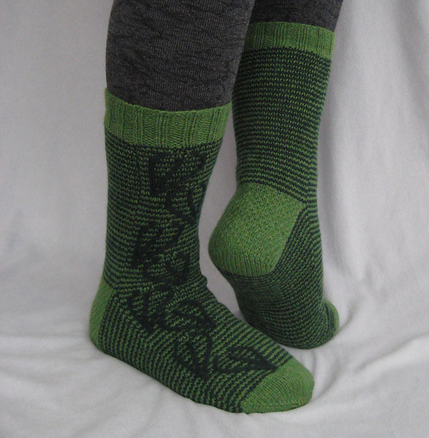 Leaf fall socks