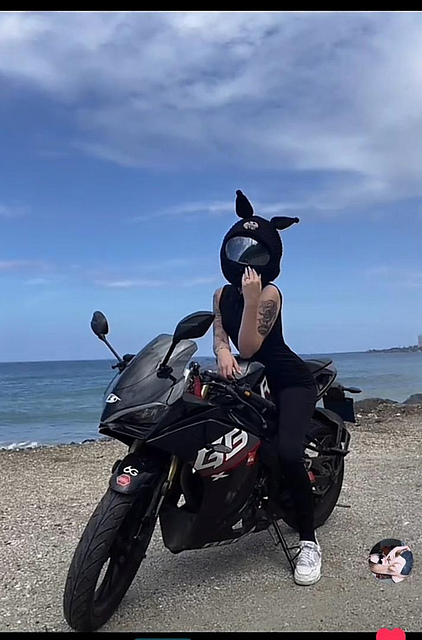 Funda para Casco Estilo Kuromi