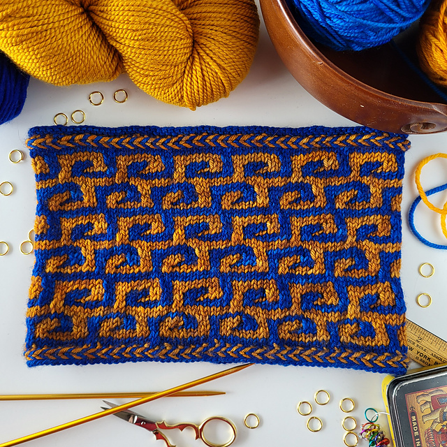 Klimt Cowl